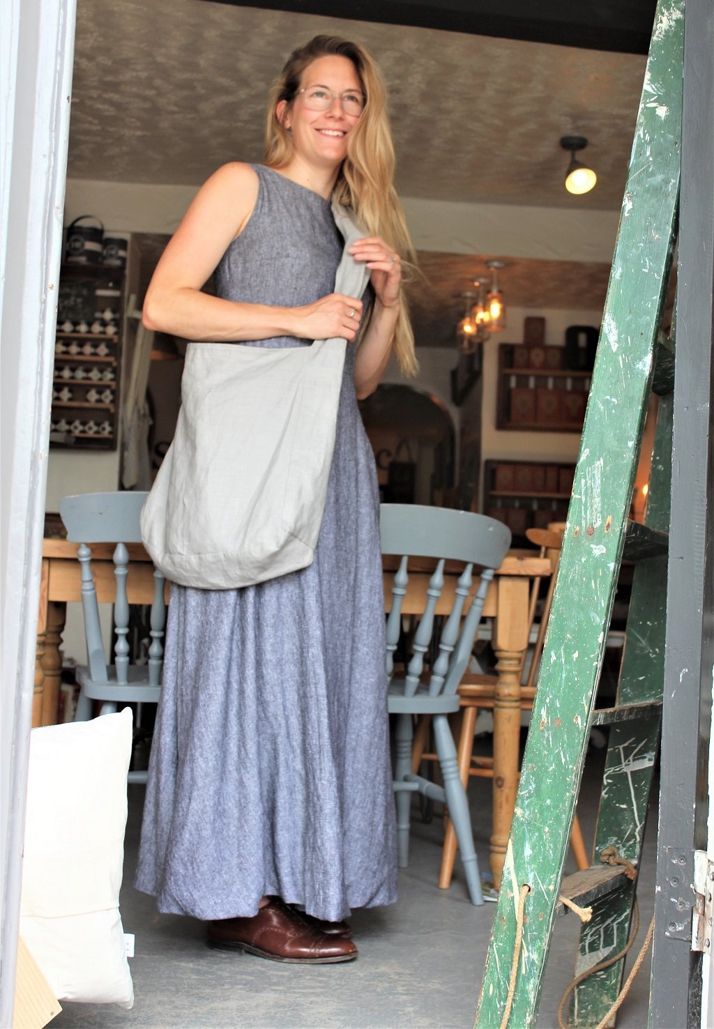 Messenger/Newspaper - Black/White ticking crossbody bag