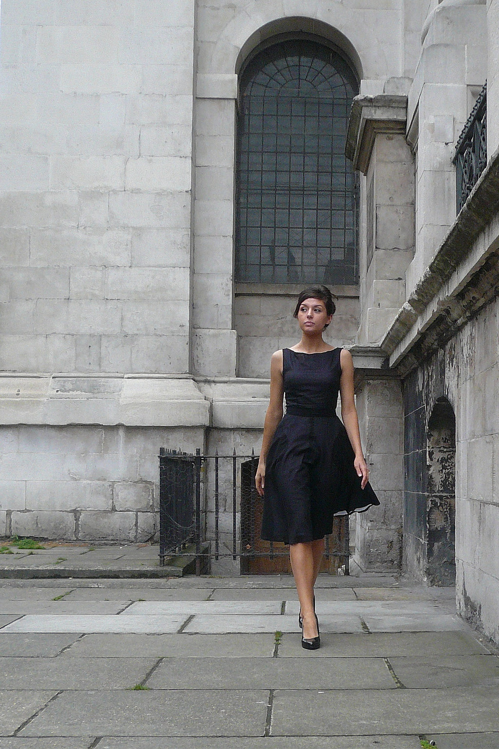 Classic Audrey - classic black dress