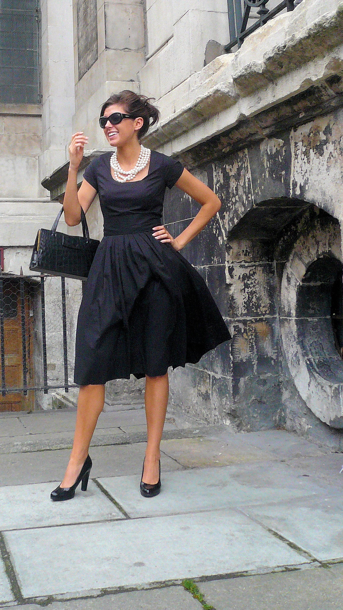 Sabrina - classic black dress