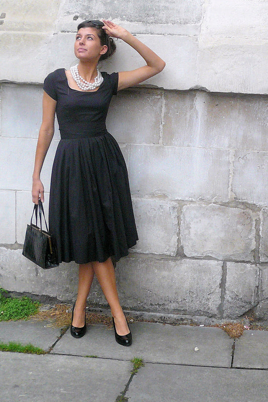 Sabrina - classic black dress