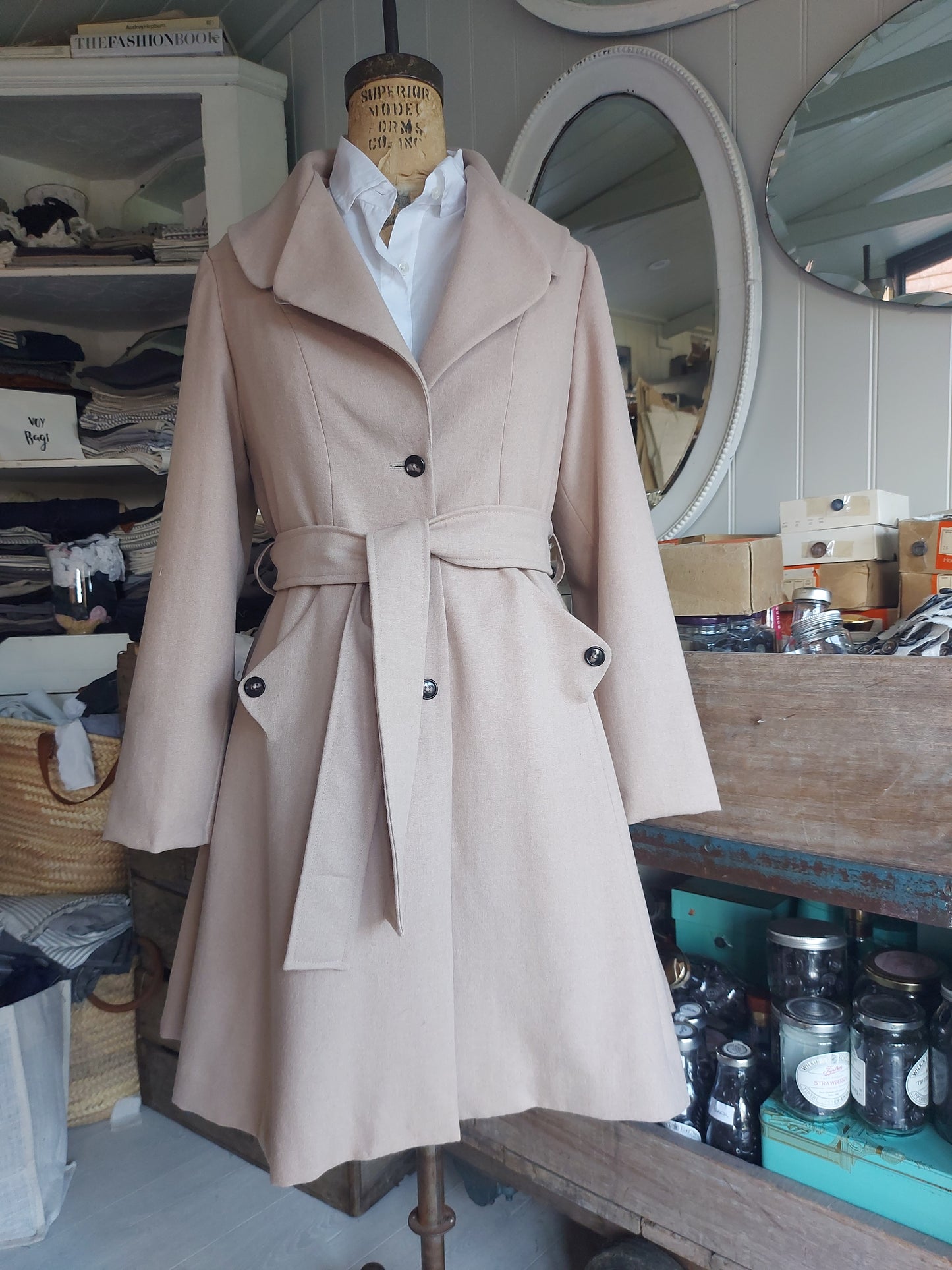 Hepburn - wool coat