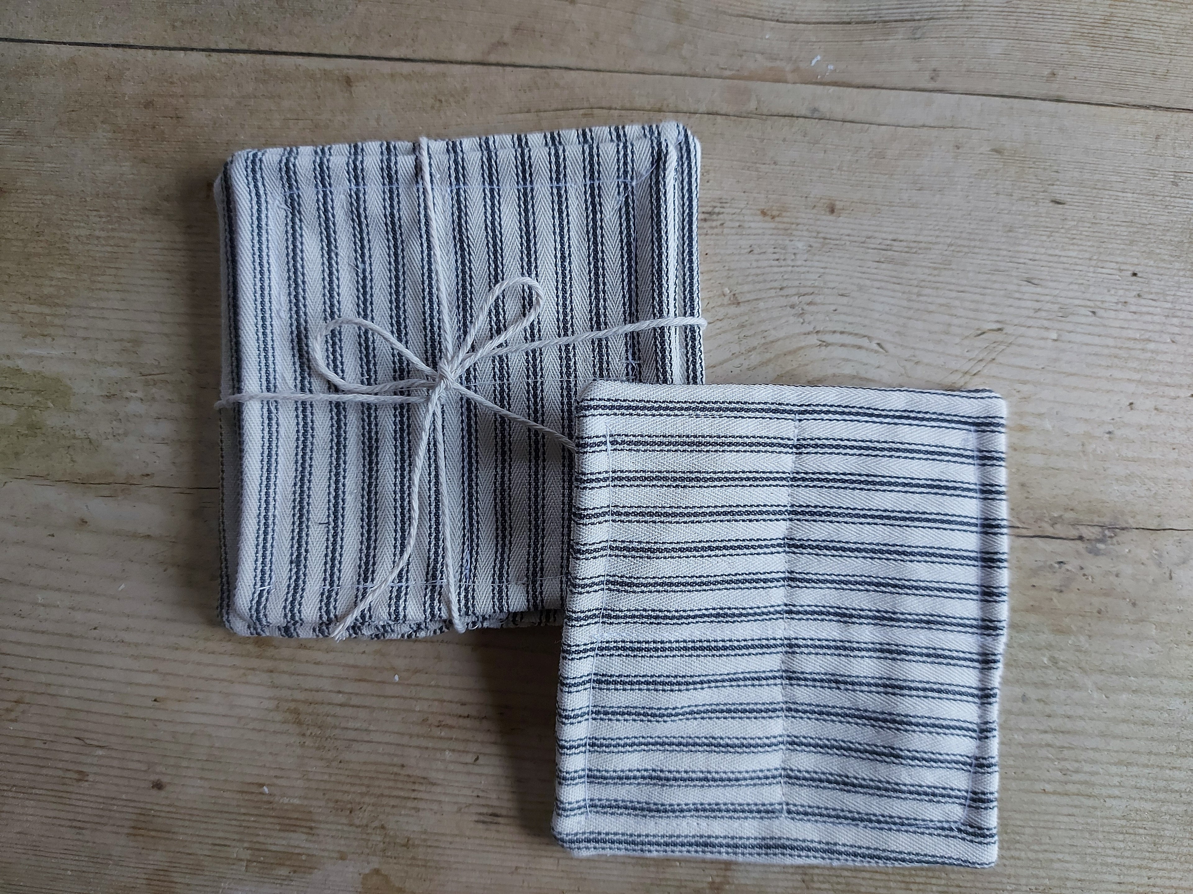 Set of 6 cotton coasters - black/off-white ticking