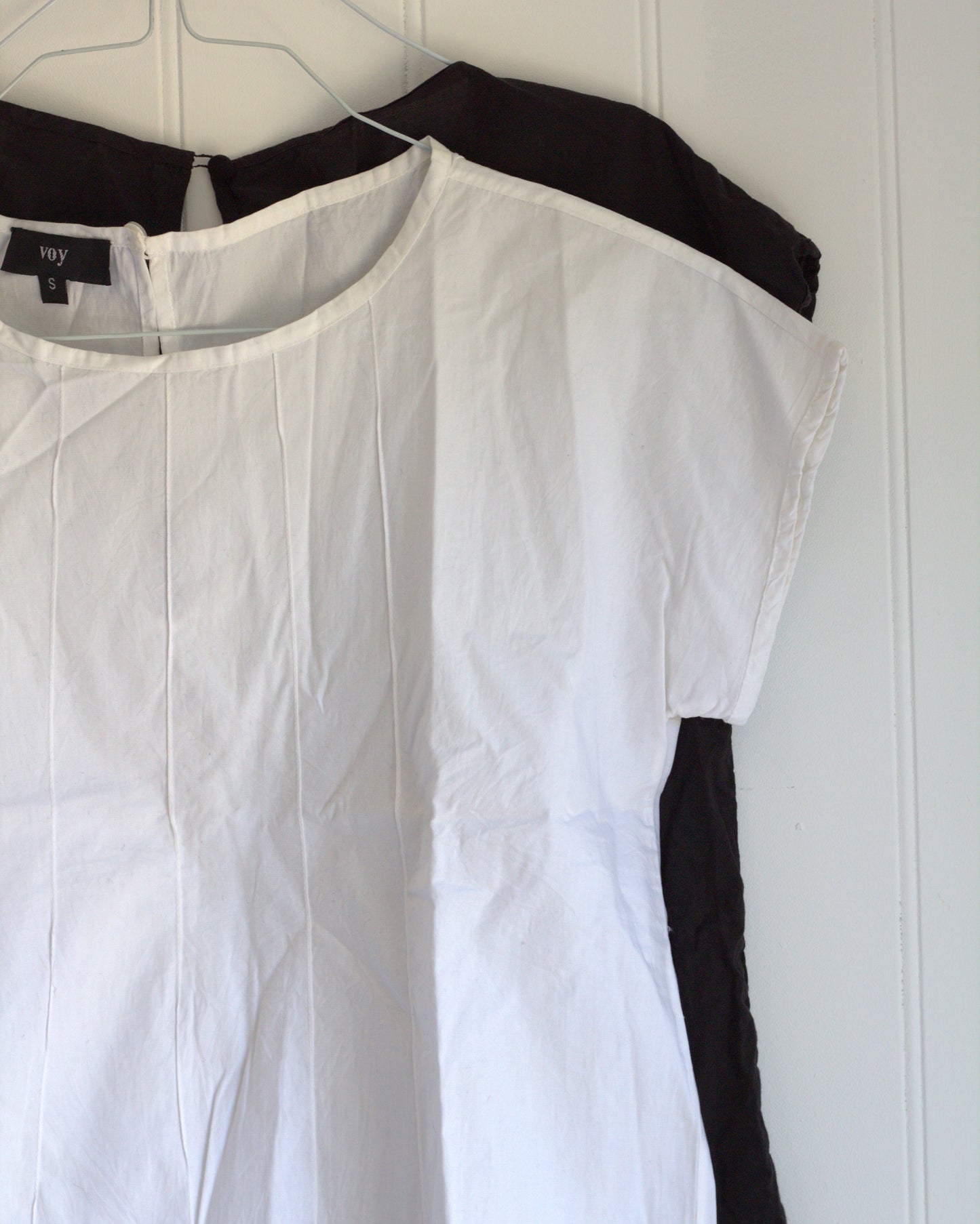 CK - cotton top with pintuck details