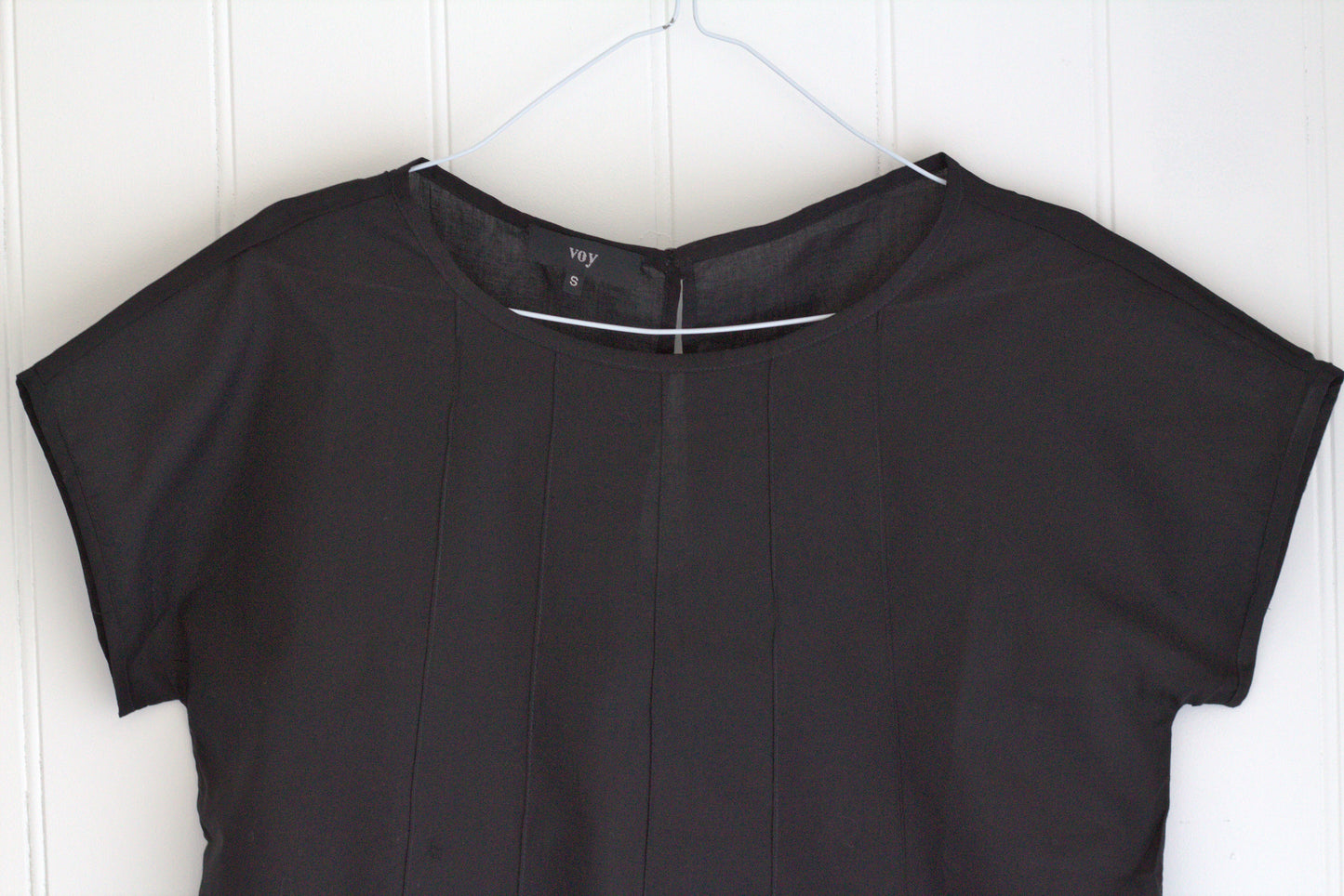 CK - cotton top with pintuck details