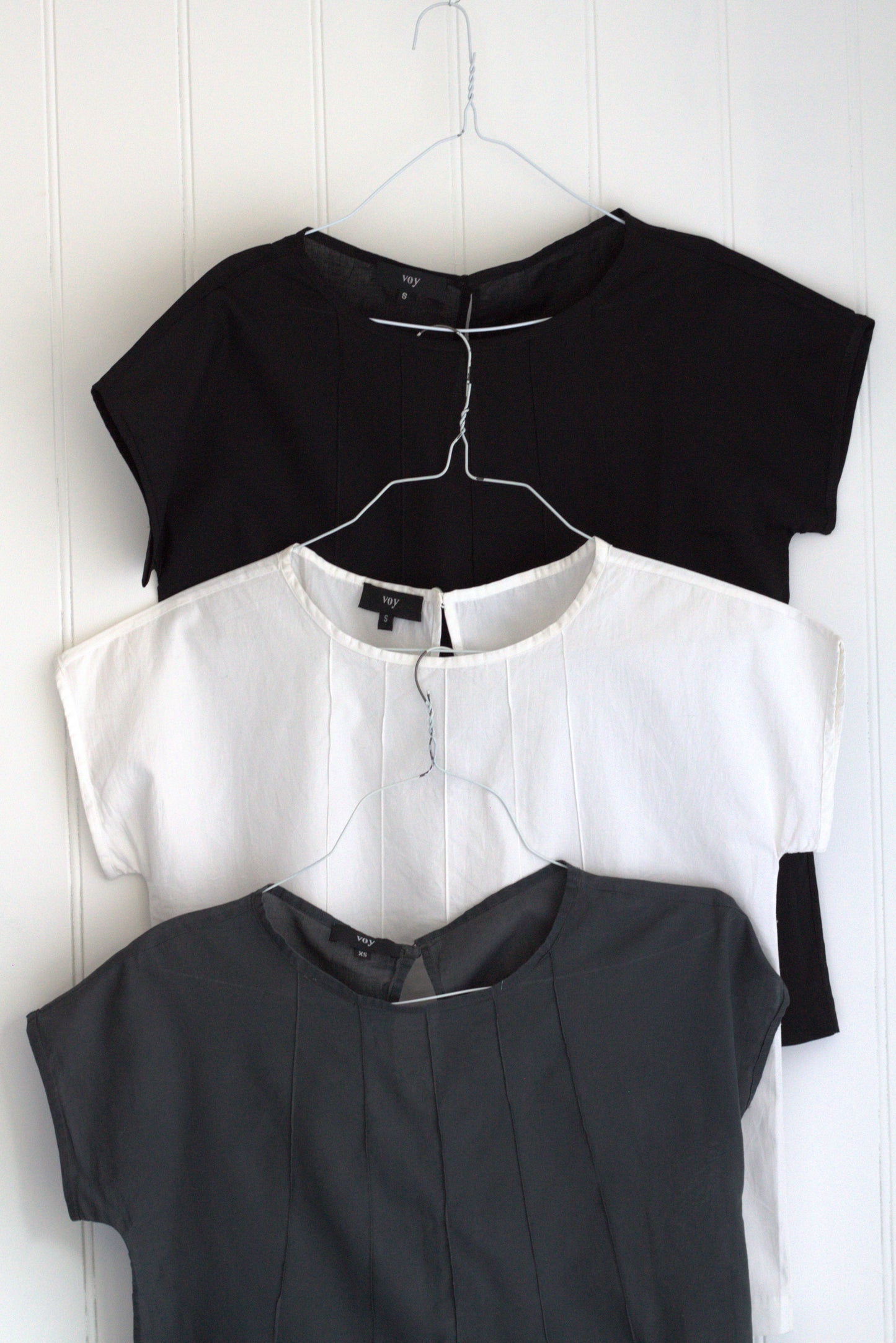 CK - cotton top with pintuck details