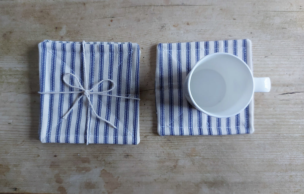 Set of 6 cotton coasters - blue/white ticking
