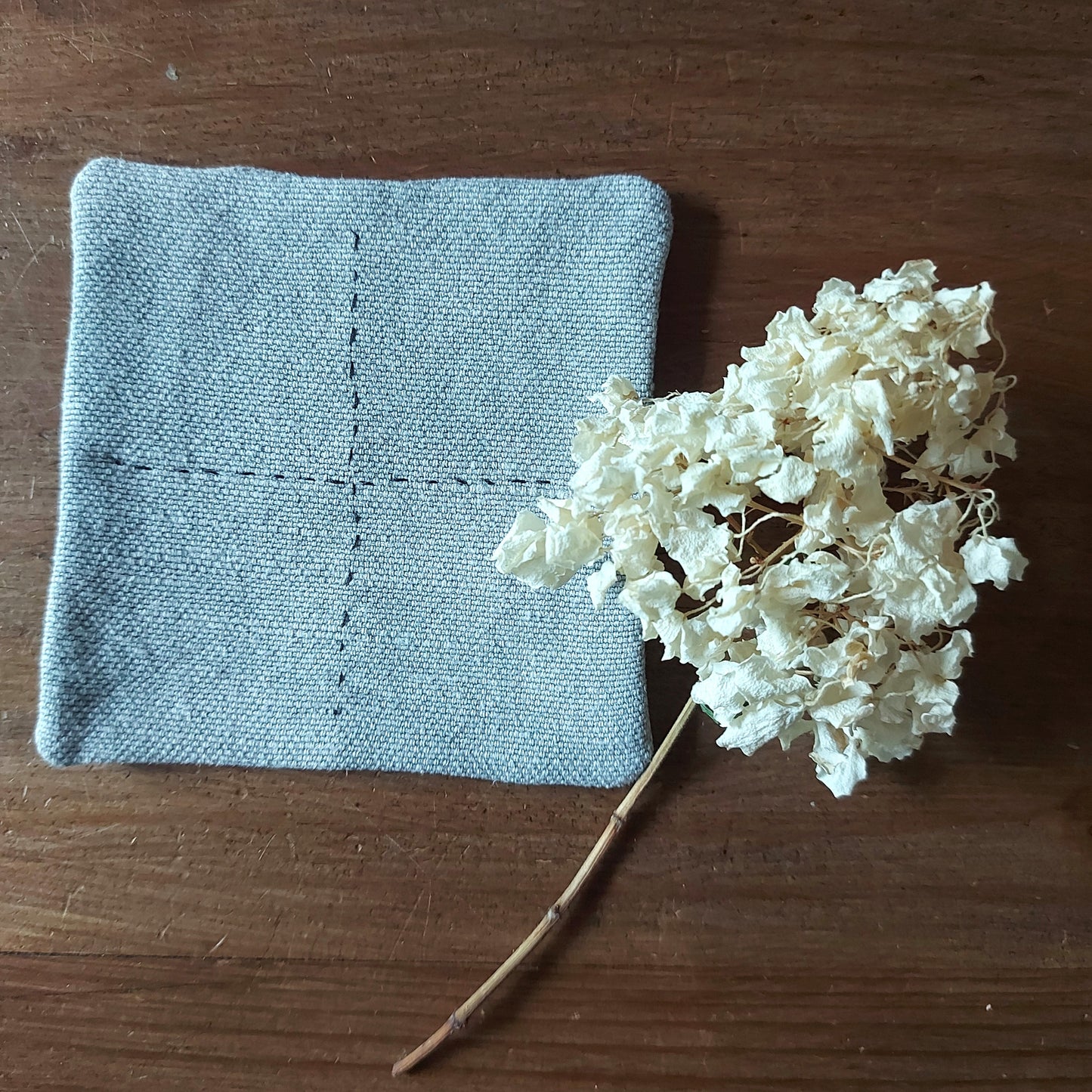 Set of 6 linen coasters