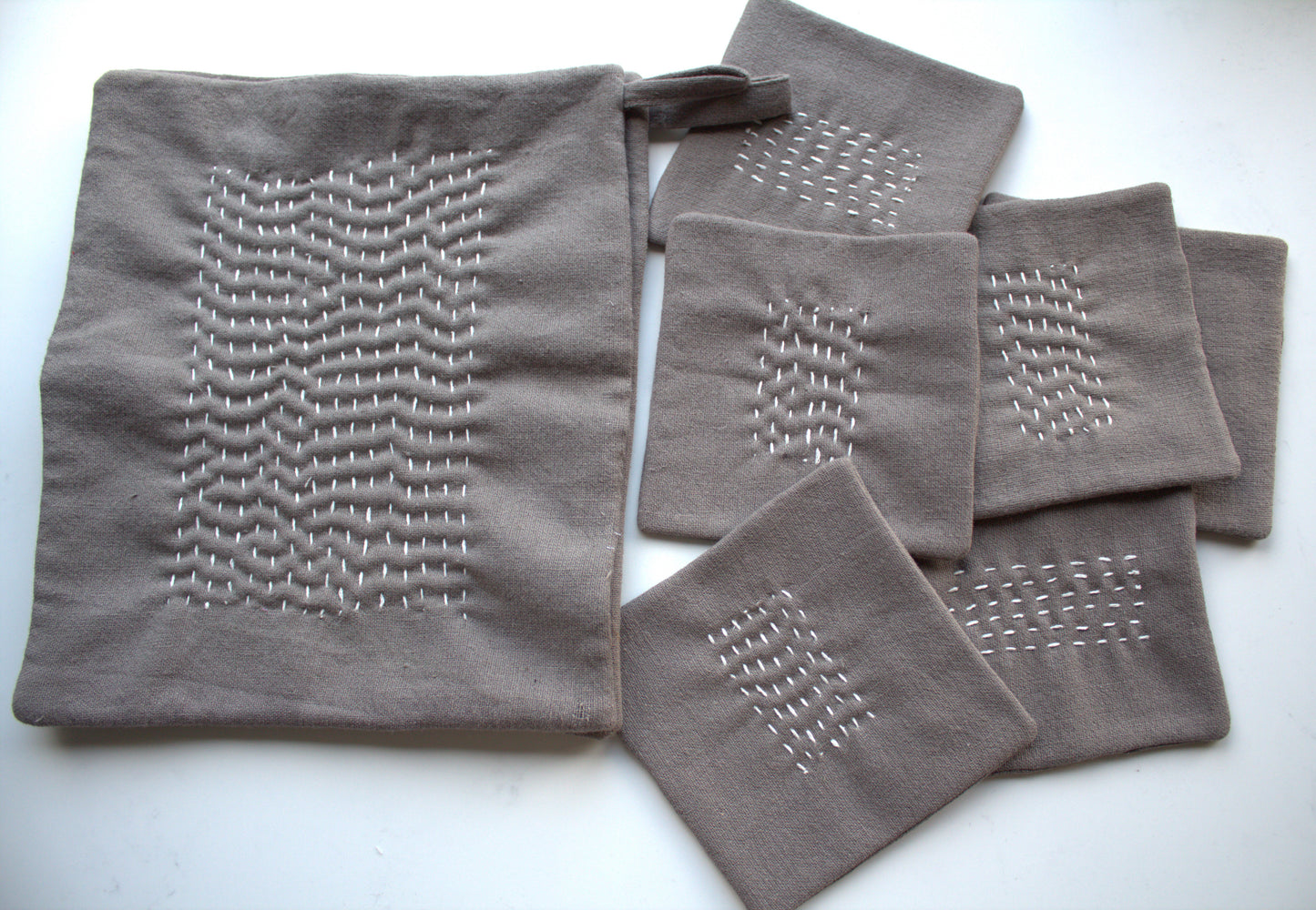Set of 6 linen coasters