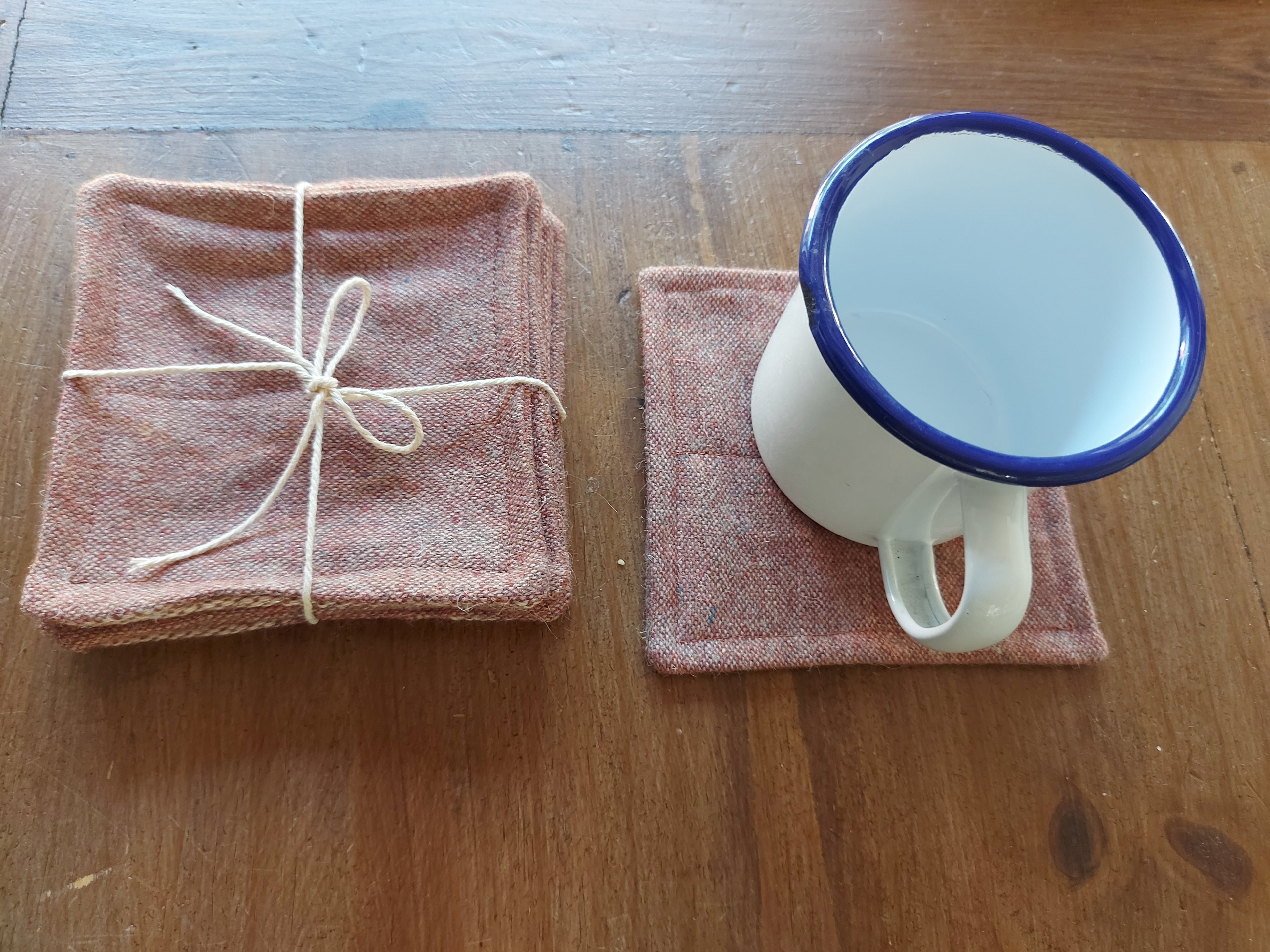 Set of 6 wool coasters
