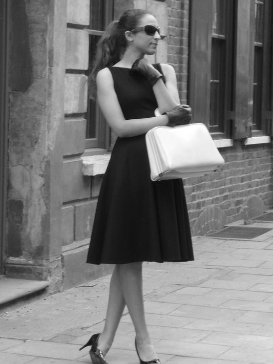 Classic Audrey - classic black dress