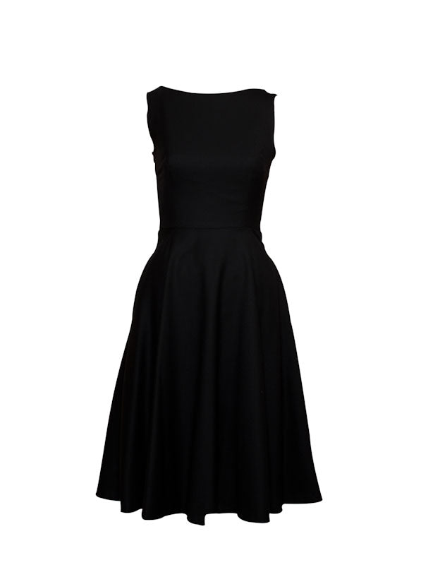 Classic Audrey - classic black dress