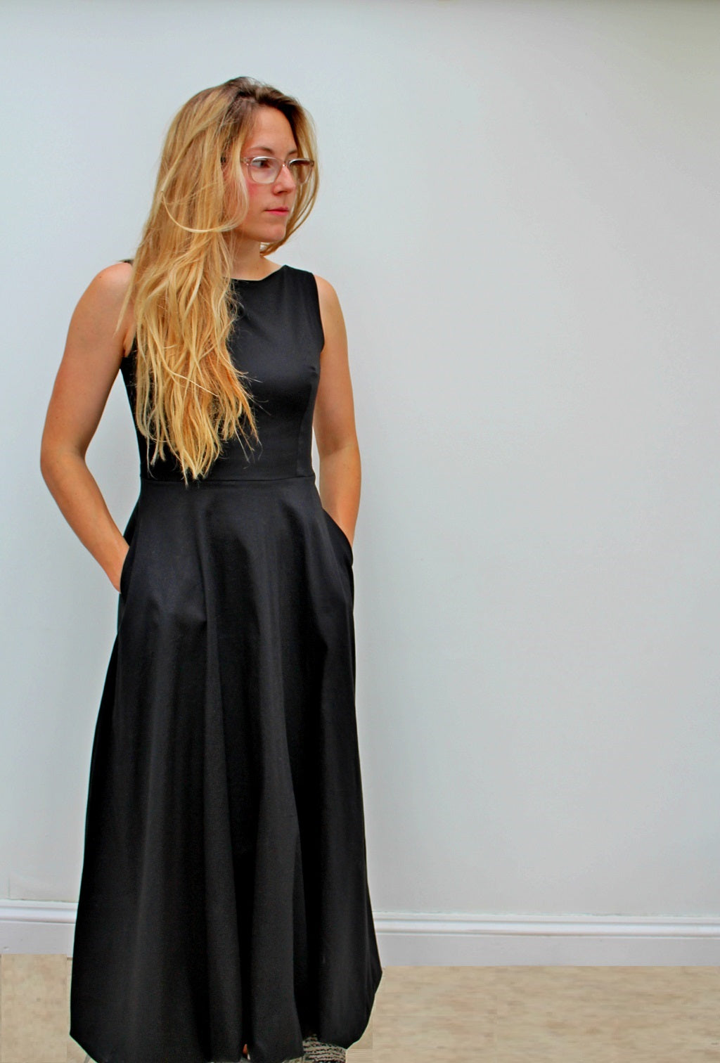 Paris - Wool long dress with bubble hem