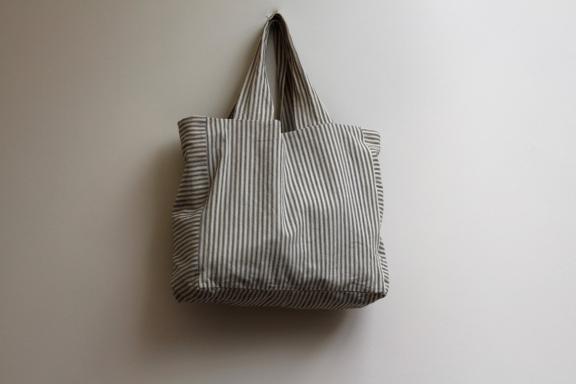 Messenger/Newspaper - Black/White ticking crossbody bag
