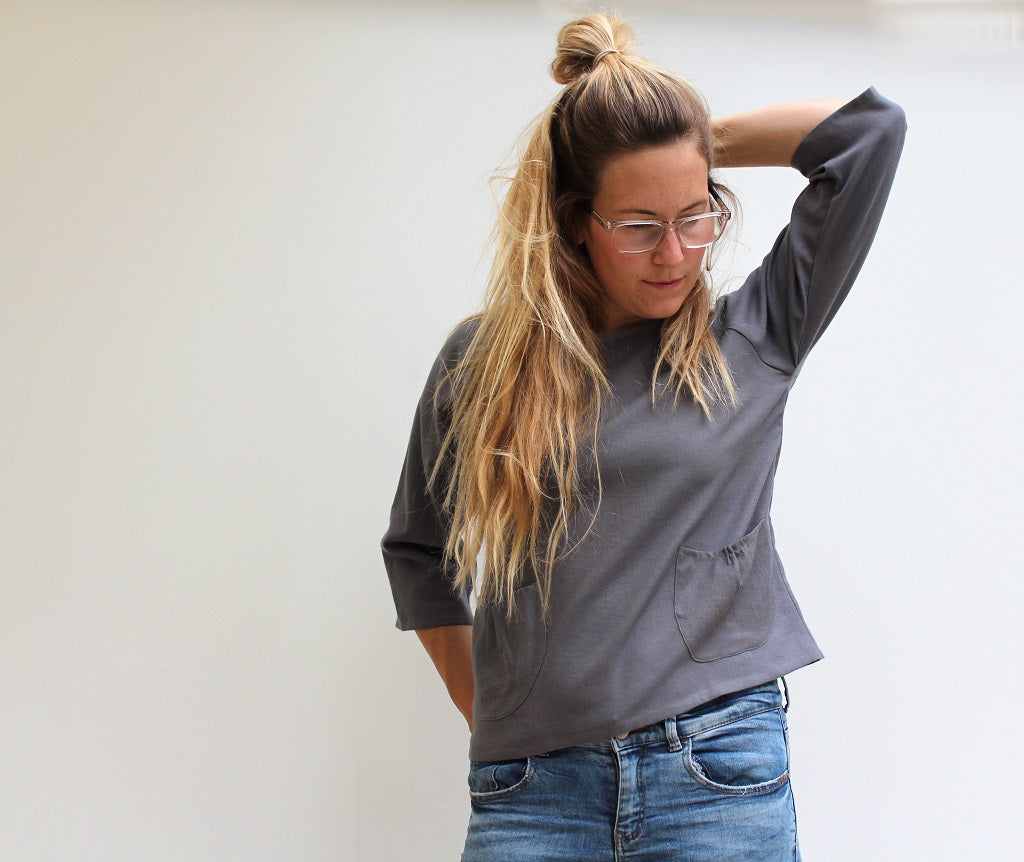 Alice - cotton top with pintucks detail and pockets