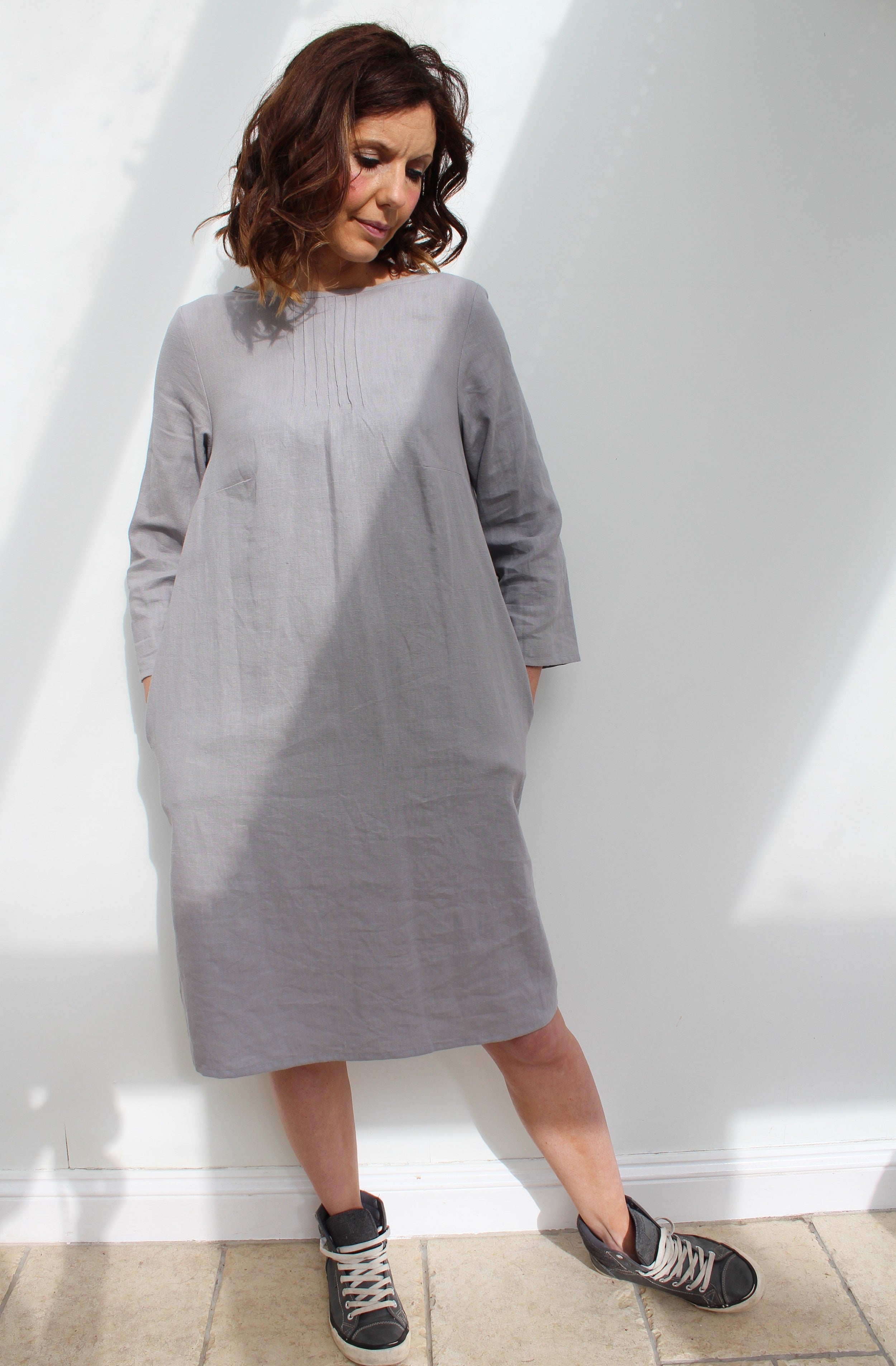 Livia - linen dress with pintucks details and side pockets
