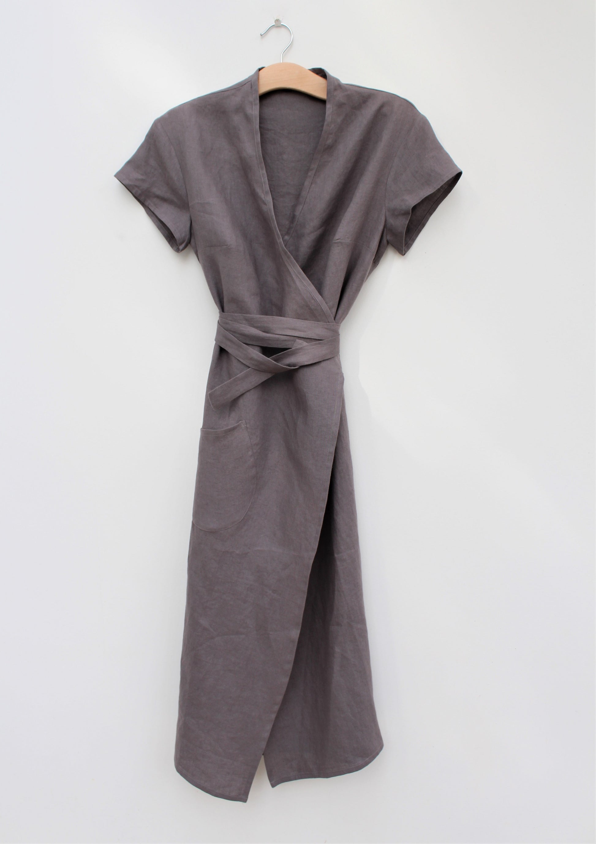 Celeste - linen wrap dress voy Celeste - linen wrap dress voy