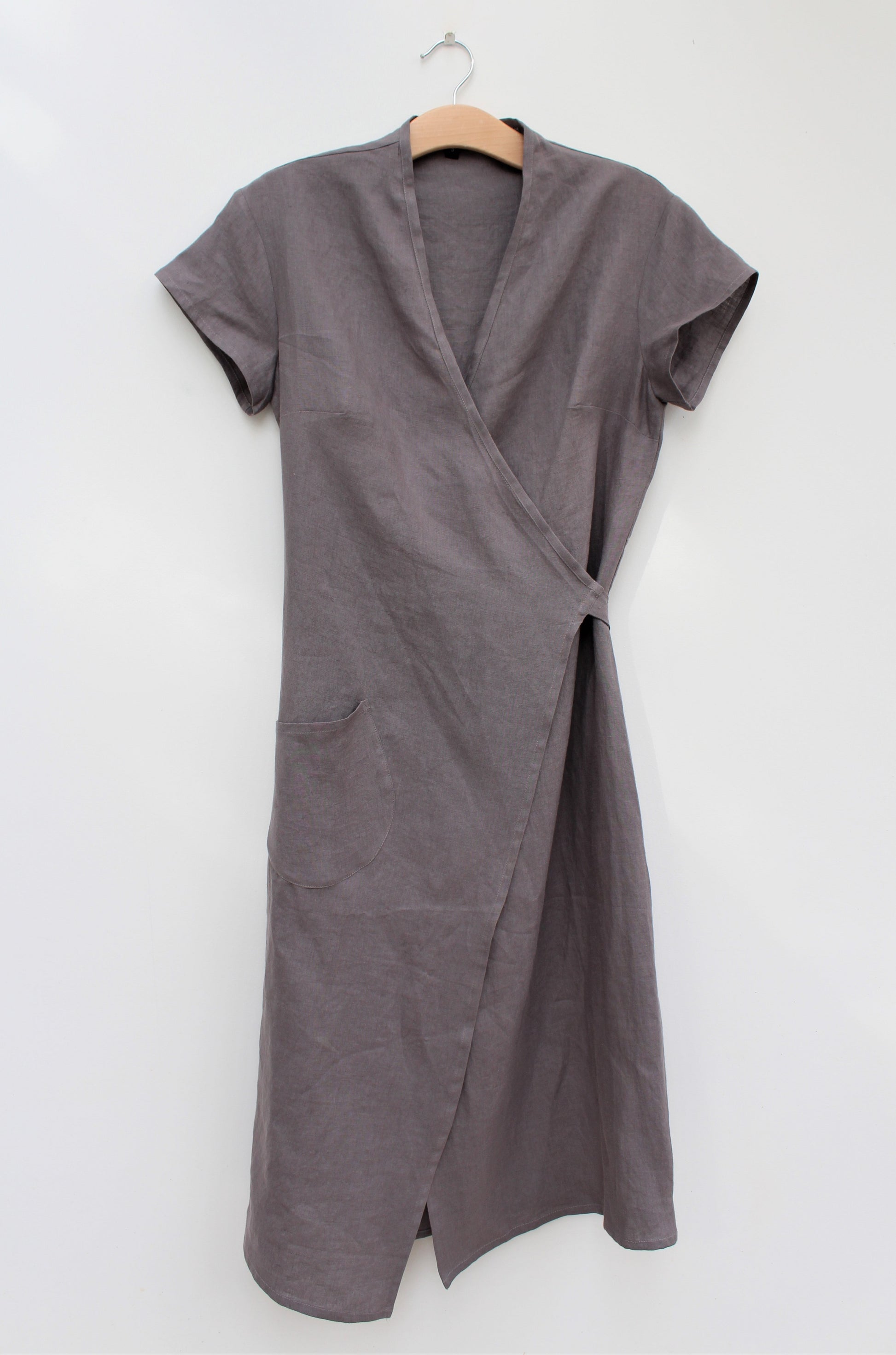 Celeste - linen wrap dress voy Celeste - linen wrap dress voy