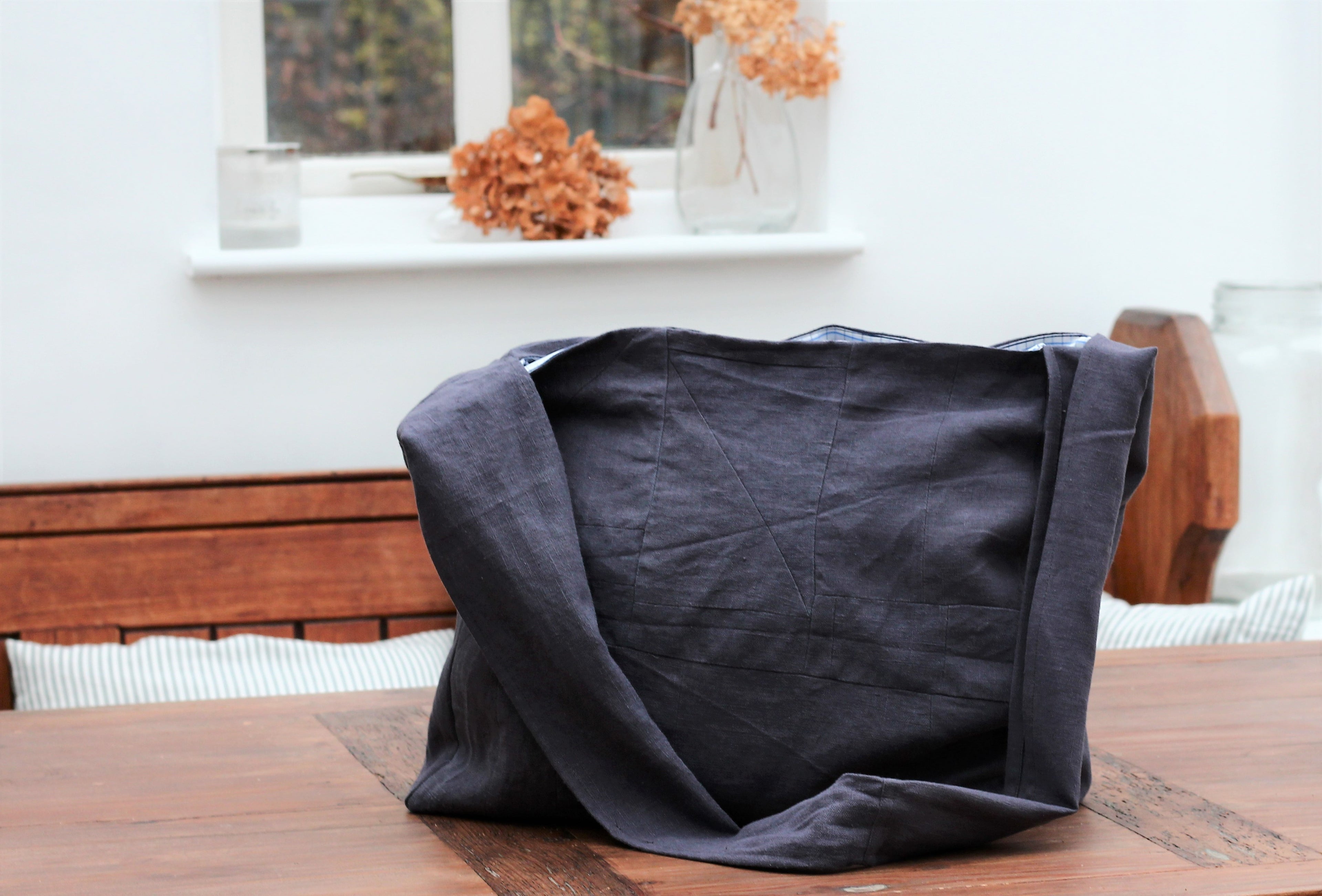 Messenger/Newspaper - linen crossbody bag