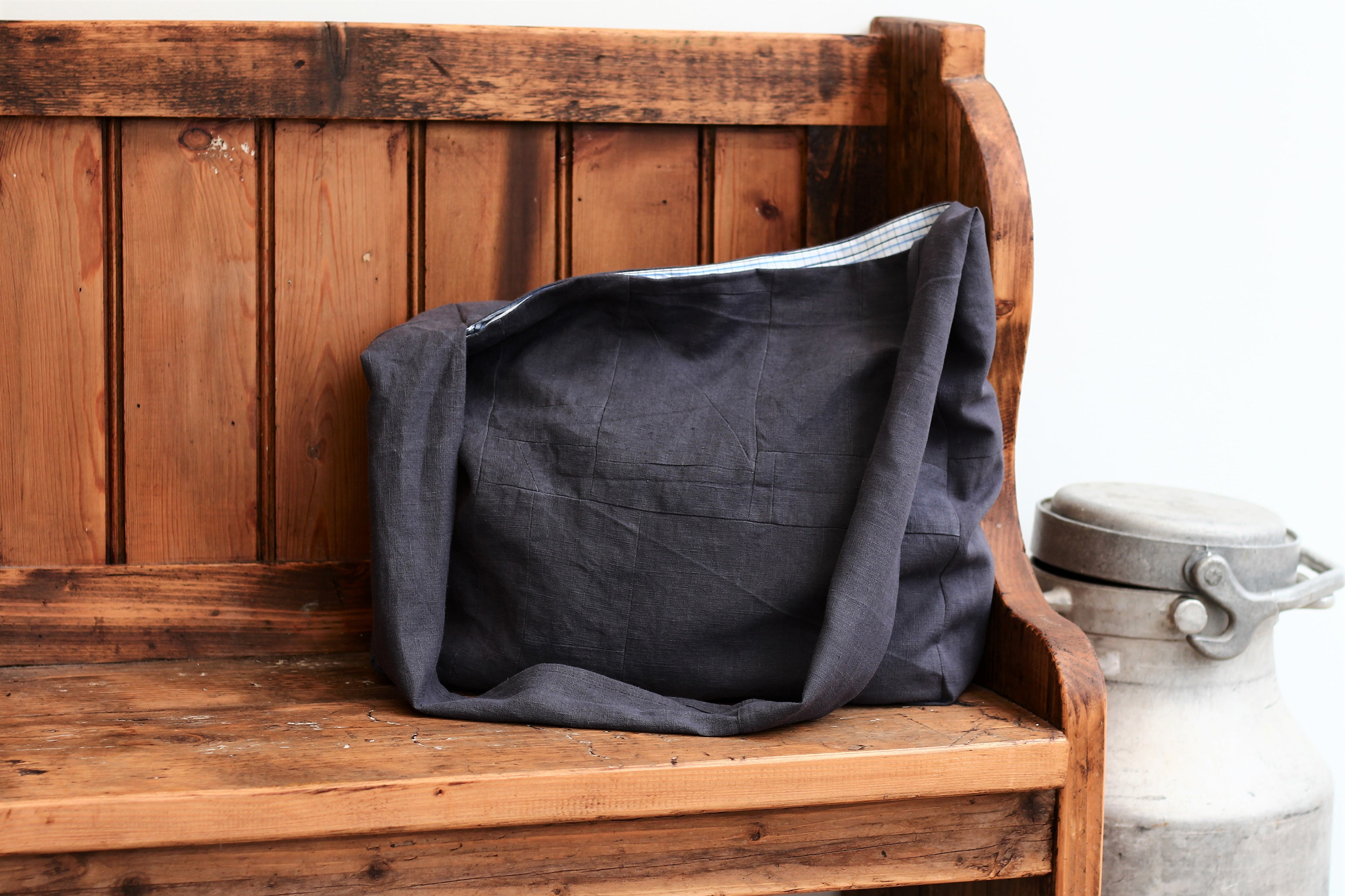Messenger/Newspaper - linen crossbody bag