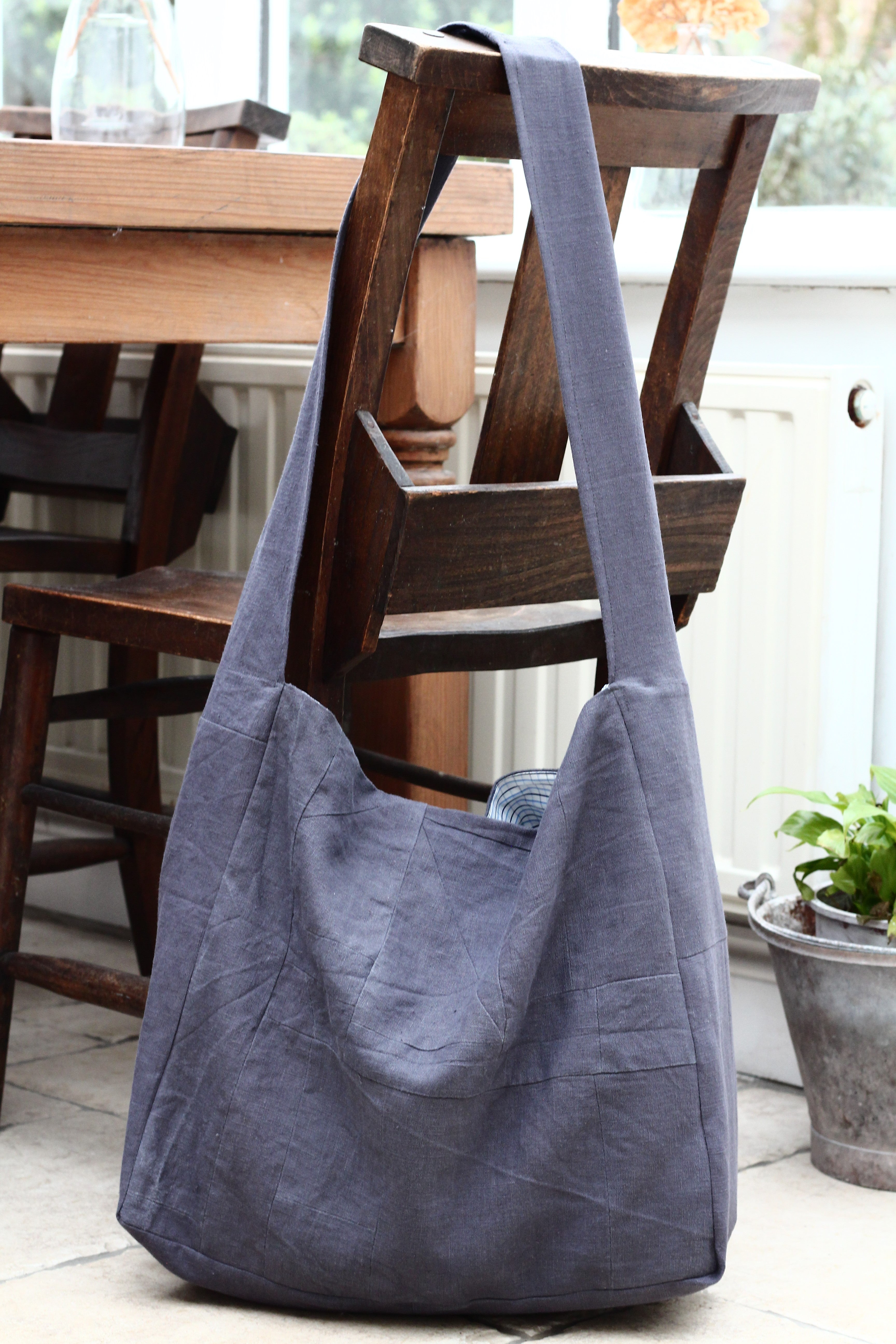 Messenger/Newspaper - linen crossbody bag